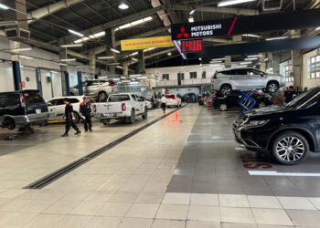 Các hãng và đại lý kinh doanh ô tô động cơ đốt trong thu lợi lớn từ việc sửa chữa, bán phụ tùng cho khách hàng