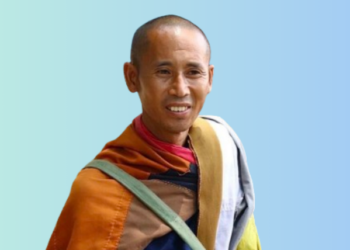 Ông Lê Anh Tú - Thích Minh Tuệ tự nguyện dừng việc đi bộ khất thực- Ảnh 1.