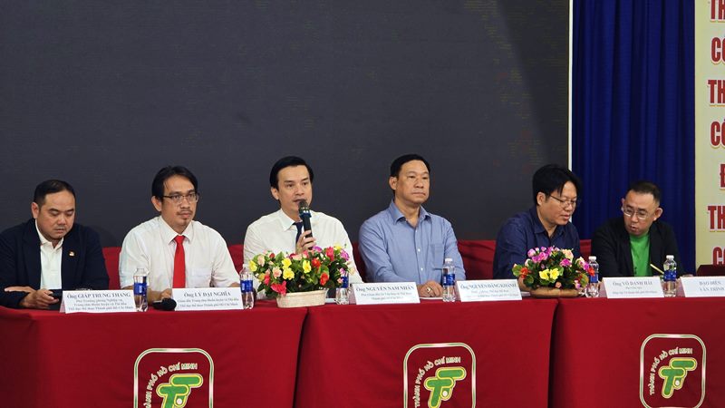 Bộ Race kit cực chất của Giải Marathon Quốc tế Thành phố Hồ Chí Minh Techcombank Mùa thứ 8