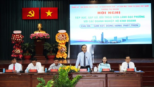 Phường Phú Nhuận cam kết hỗ trợ doanh nghiệp và hộ kinh doanh phát triển bền vững