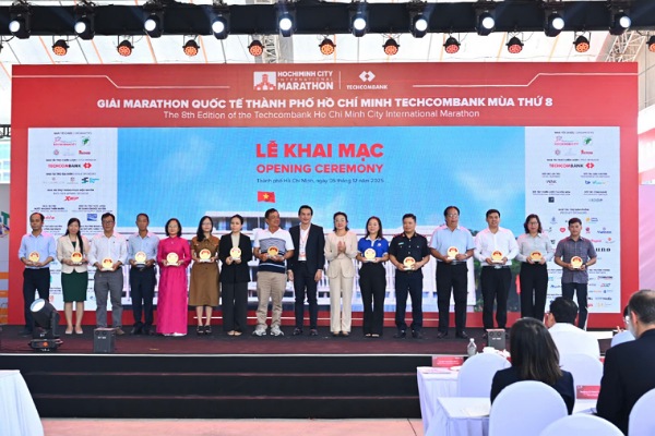Khai mạc Giải Marathon Quốc tế TP.HCM Techcombank mùa thứ 8.