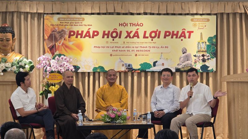 Hành hương chiêm ngưỡng Pháp hội xá-lợi Phật