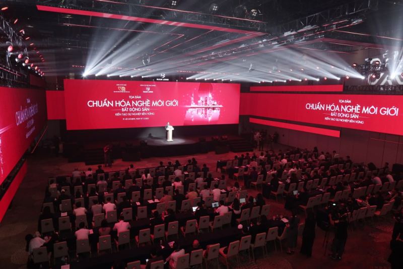 Hội Môi giới Bất động sản Việt Nam: đã đến lúc thị trường bất động sản cần bước chuyển mạnh mẽ