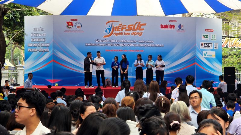 10.000 chỉ tiêu tuyển dụng tại chương trình “Tiếp sức người lao động” và “Ngày hội tuyển dụng – việc làm”