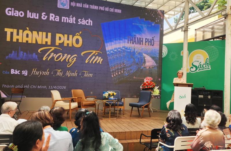 Thành phố trong tim – ký ức một gia đình, bóng dáng một thời đại