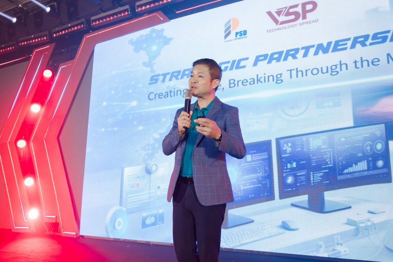 VSP số hóa chuỗi cung ứng, ra mắt nhà máy màn hình tại Việt Nam, tăng tốc chiến lược ICT 2026