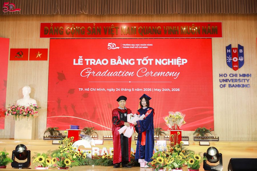 Điểm Sàn Đại học Ngân hàng TP.HCM Năm 2026: Ngành Luật Dẫn Đầu Với 20 Điểm
