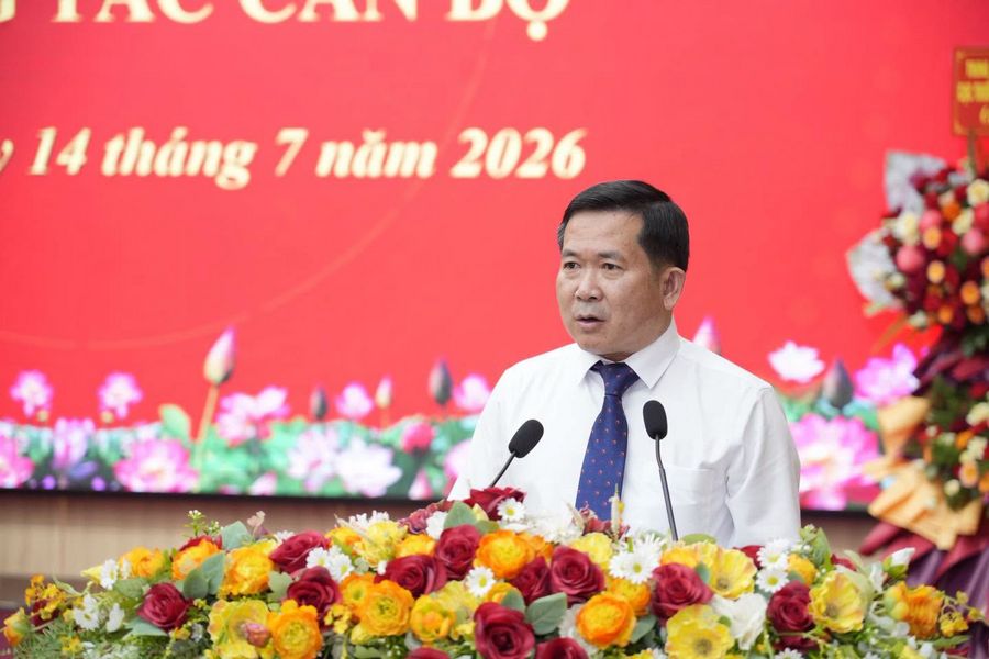 Trung tướng Đinh Văn Nơi giữ chức Phó Bí thư Tỉnh ủy An Giang