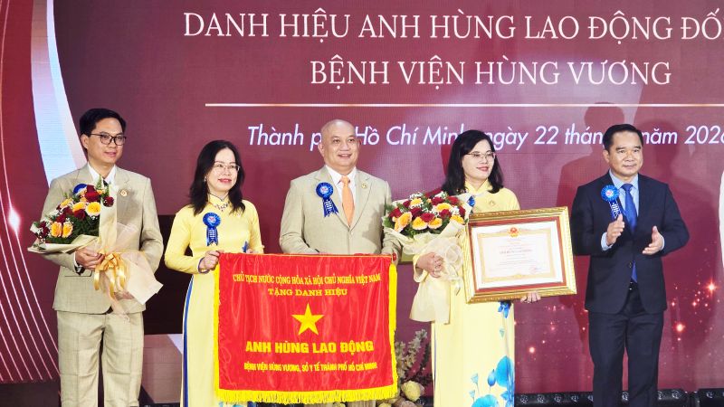 Bệnh viện Hùng Vương được phong tặng danh hiệu Anh hùng Lao động, mở đơn vị điều trị u tử cung bằng HIFU