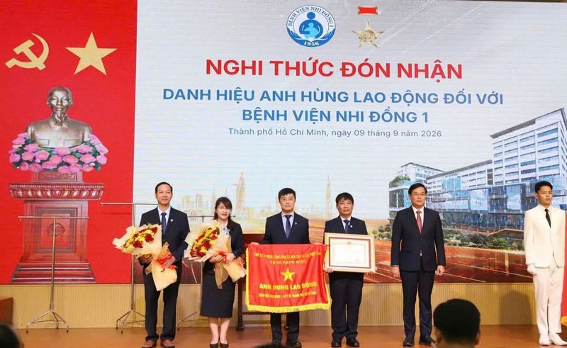 Bệnh viện Nhi đồng 1 đón nhận danh hiệu Anh hùng Lao động lần thứ 2